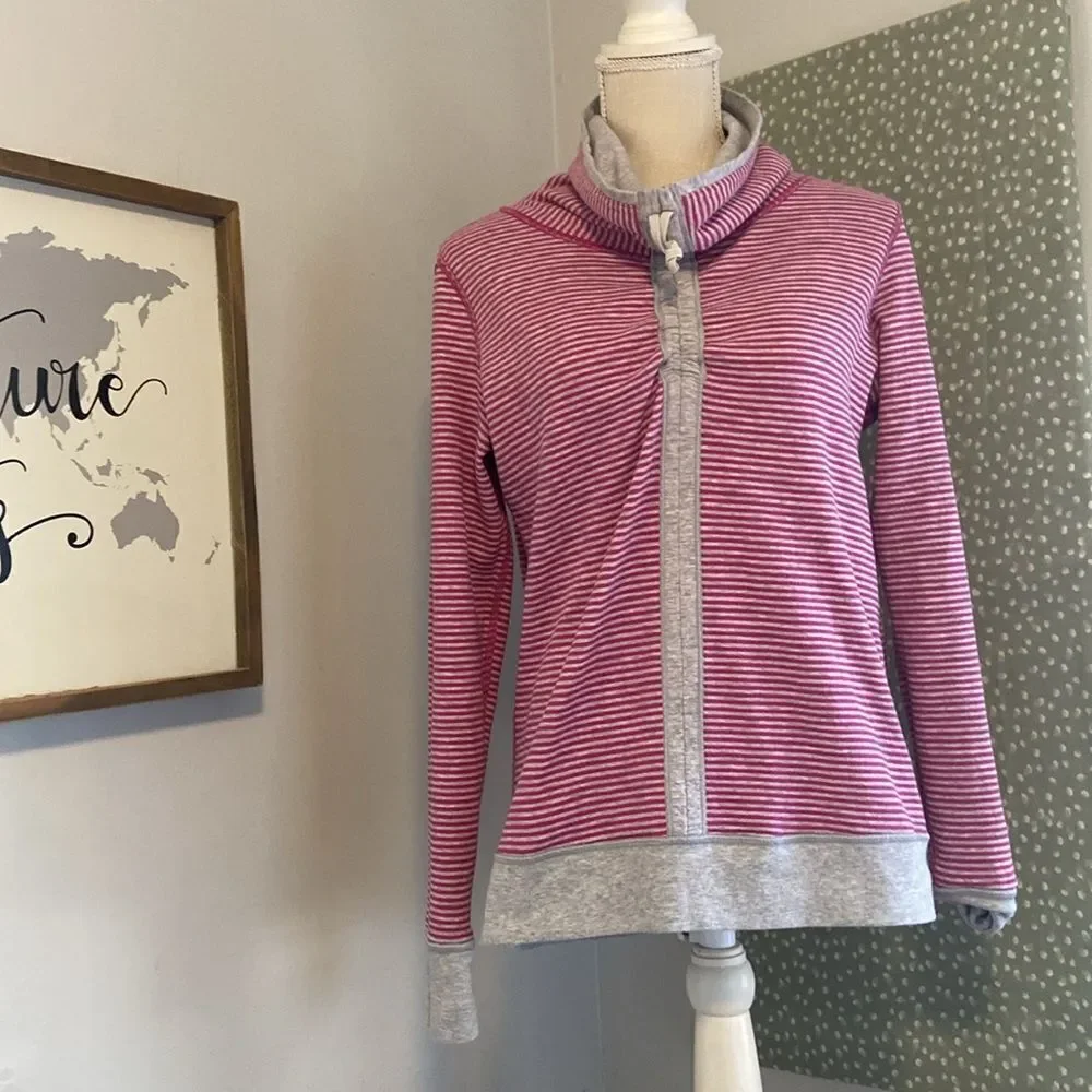 Lululemon Purple & Gray Reversible In A Cinch Long Sleeve Pullover Size Medium